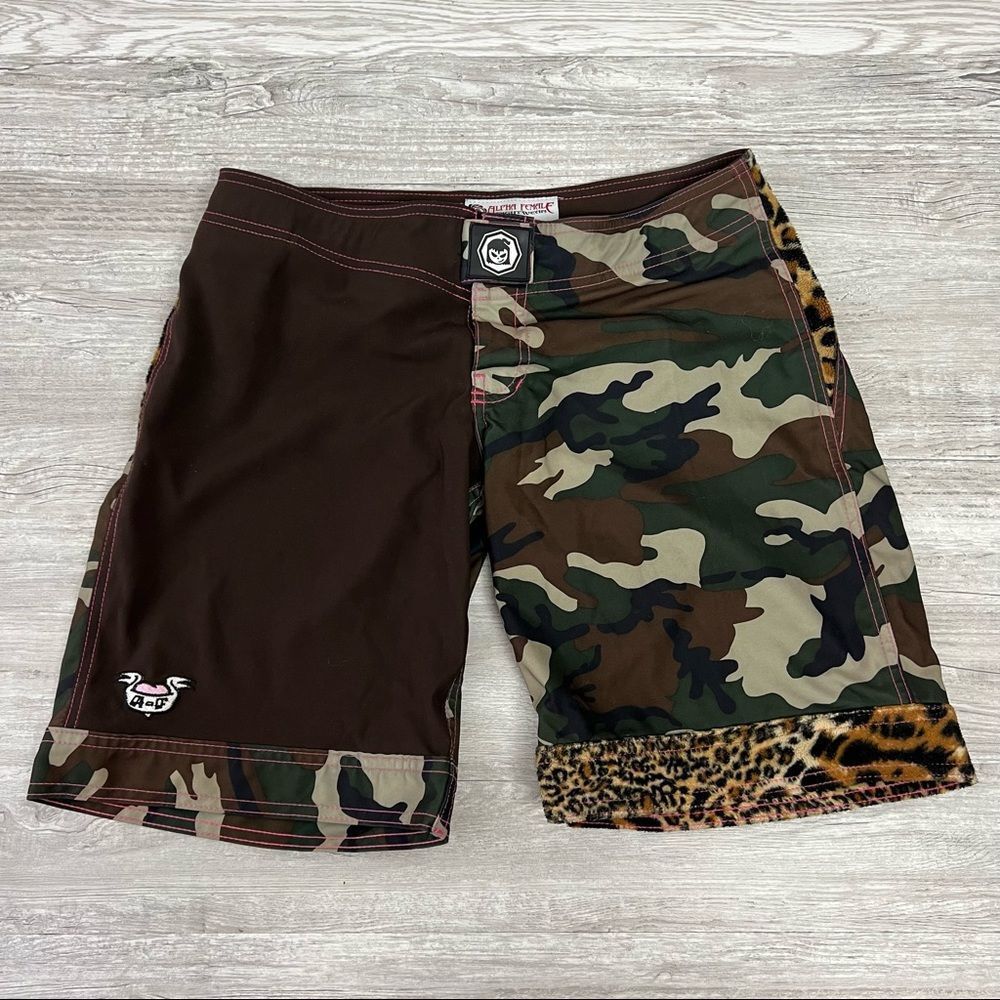 Fighter Girls Women’s MMA Camo Cheetah Shorts Size 6